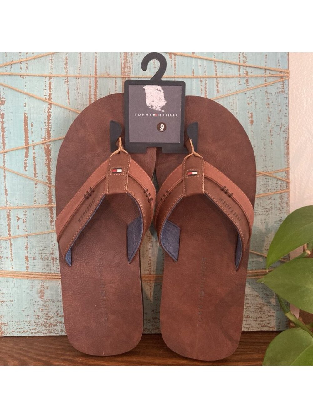 Tommy Hilfiger Sandals Mens 9M Davidson Casual Slip On Comfort Flip Flops Brown